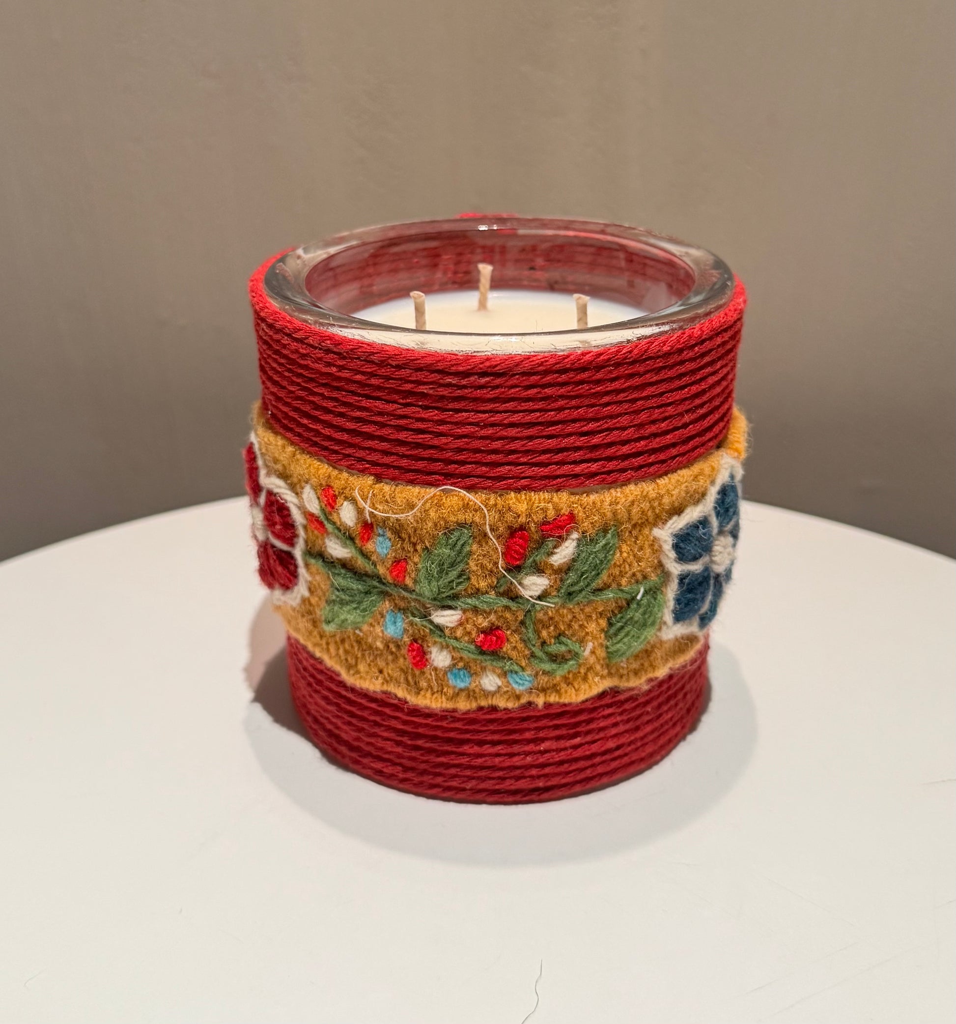 Christmas Flowered Candle M