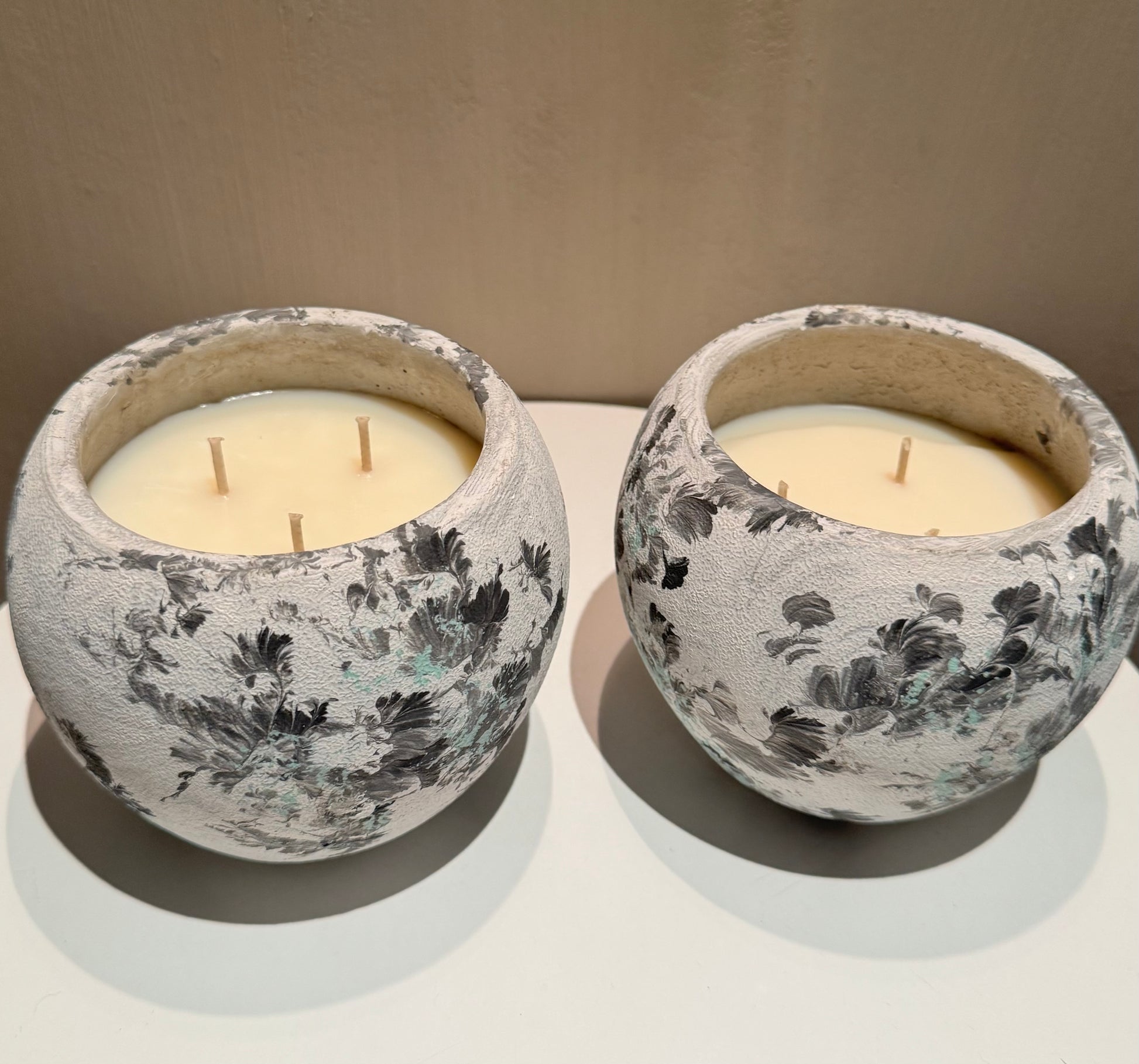 Set of 2 Small printed ceramic bowls
